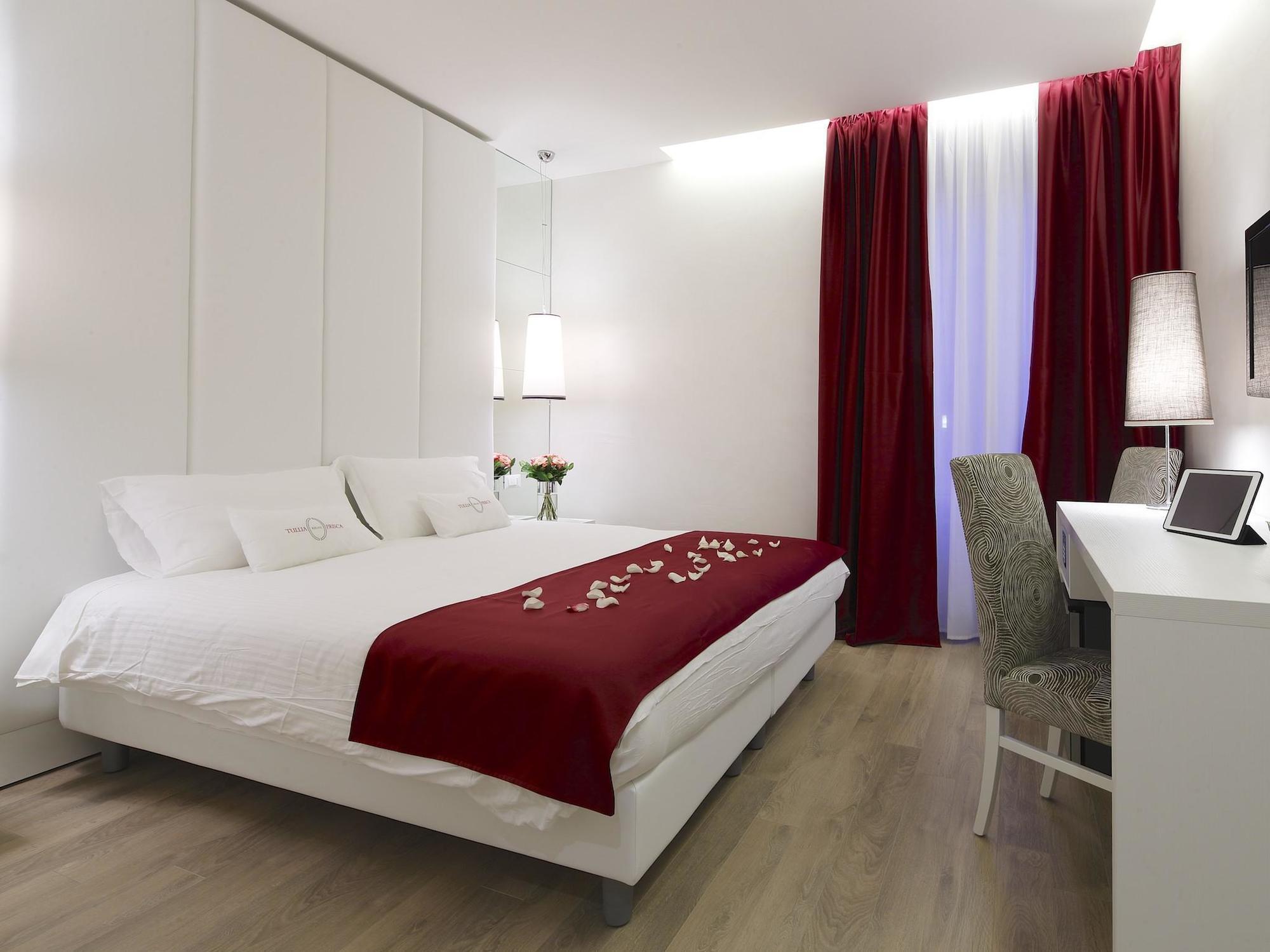 Tullia And Prisca Relais Guest House Рим Экстерьер фото